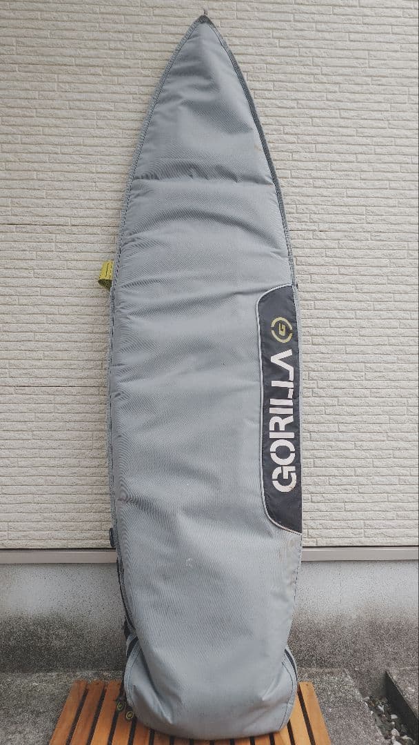 超軽量 EPSサーフボード 5,9 ハードケース付