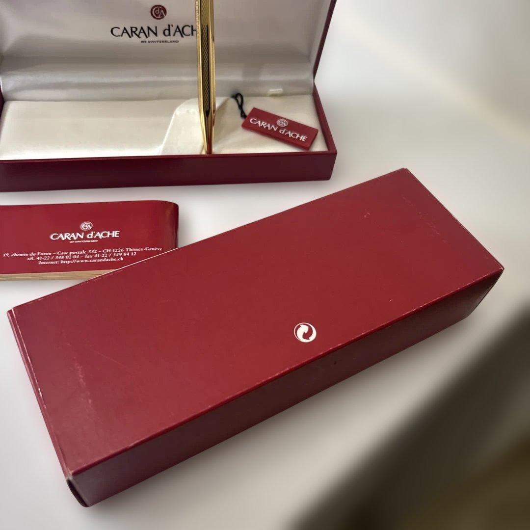 匿名発送カランダッシュ エクリドール シェブロン ノック式 ゴールドカラー美品