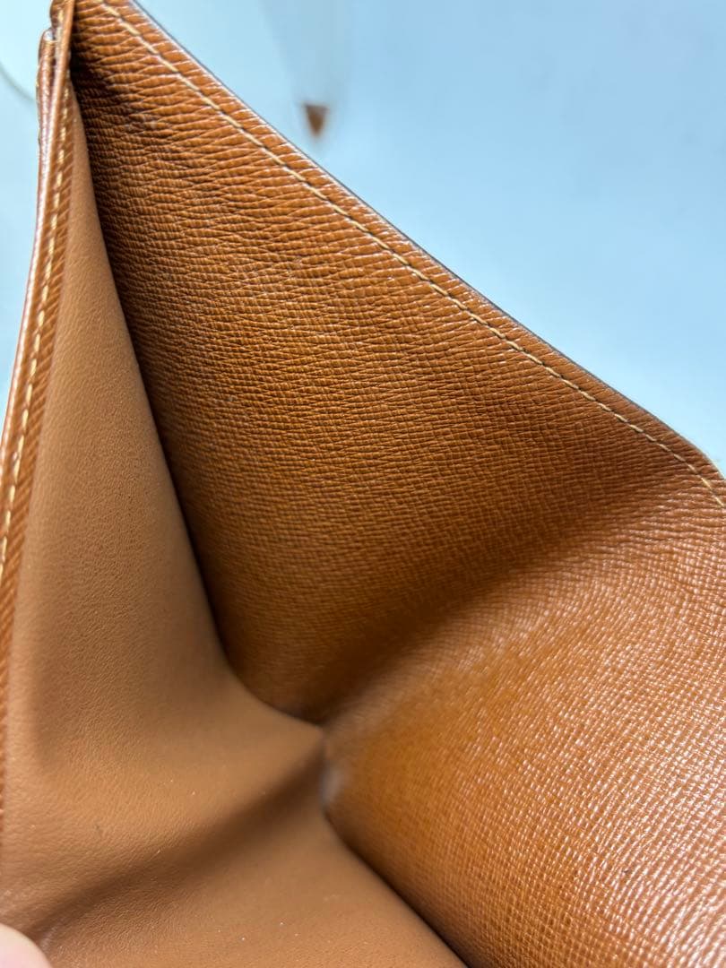 LOUIS VUITTON ルイヴィトン モノグラム 二つ折り財布