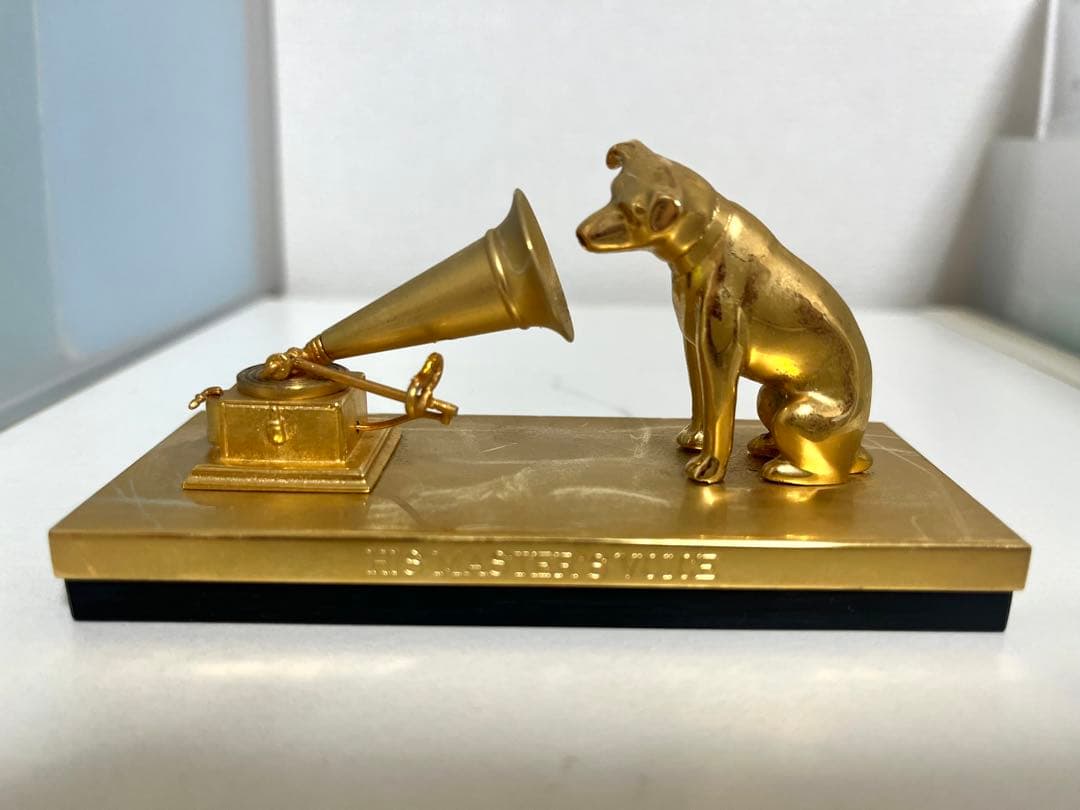 期間限定お値引き　◉ビクター　ニッパー犬と蓄音機の置物　希少