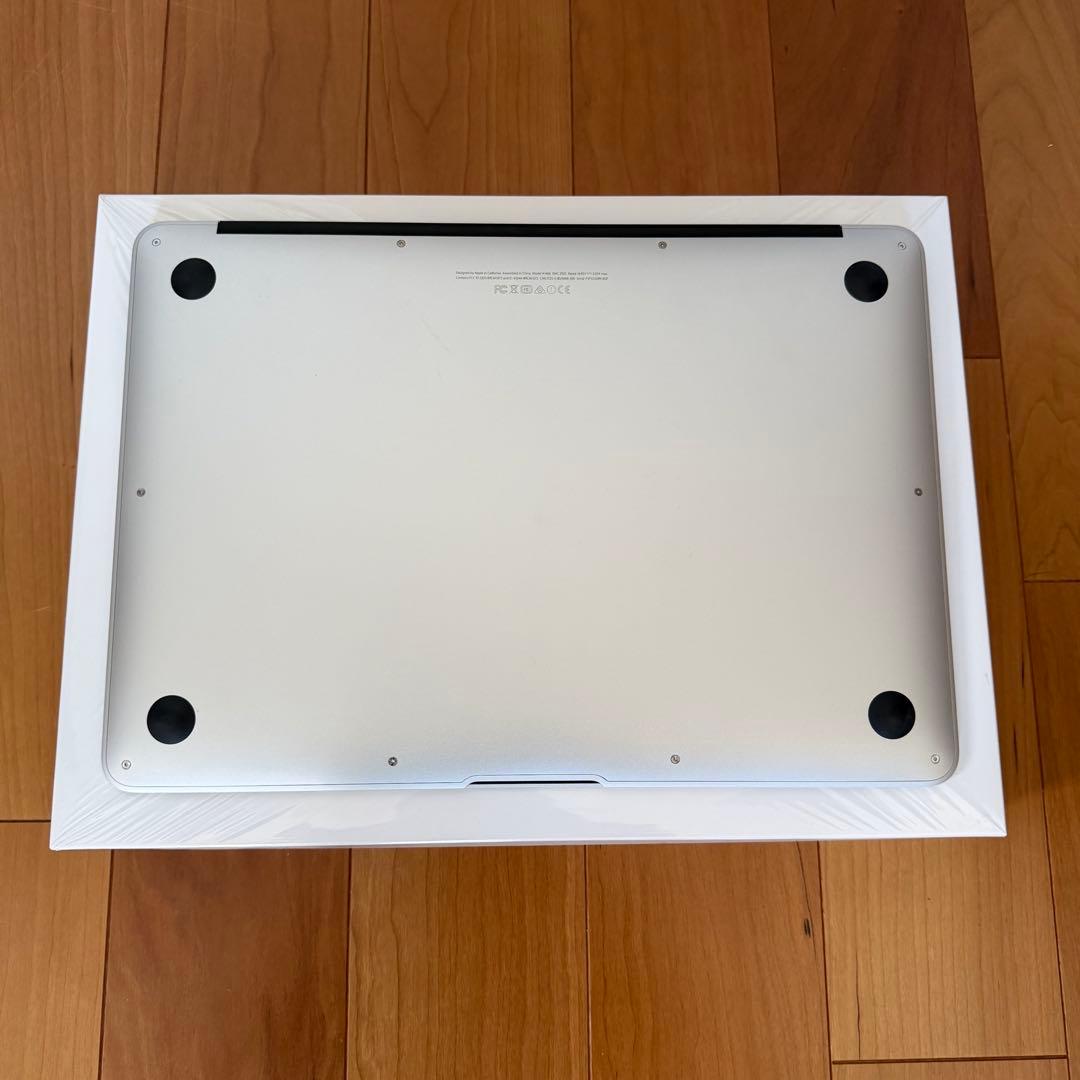 MacBook Air 13インチ(Early 2015) SSD256GB