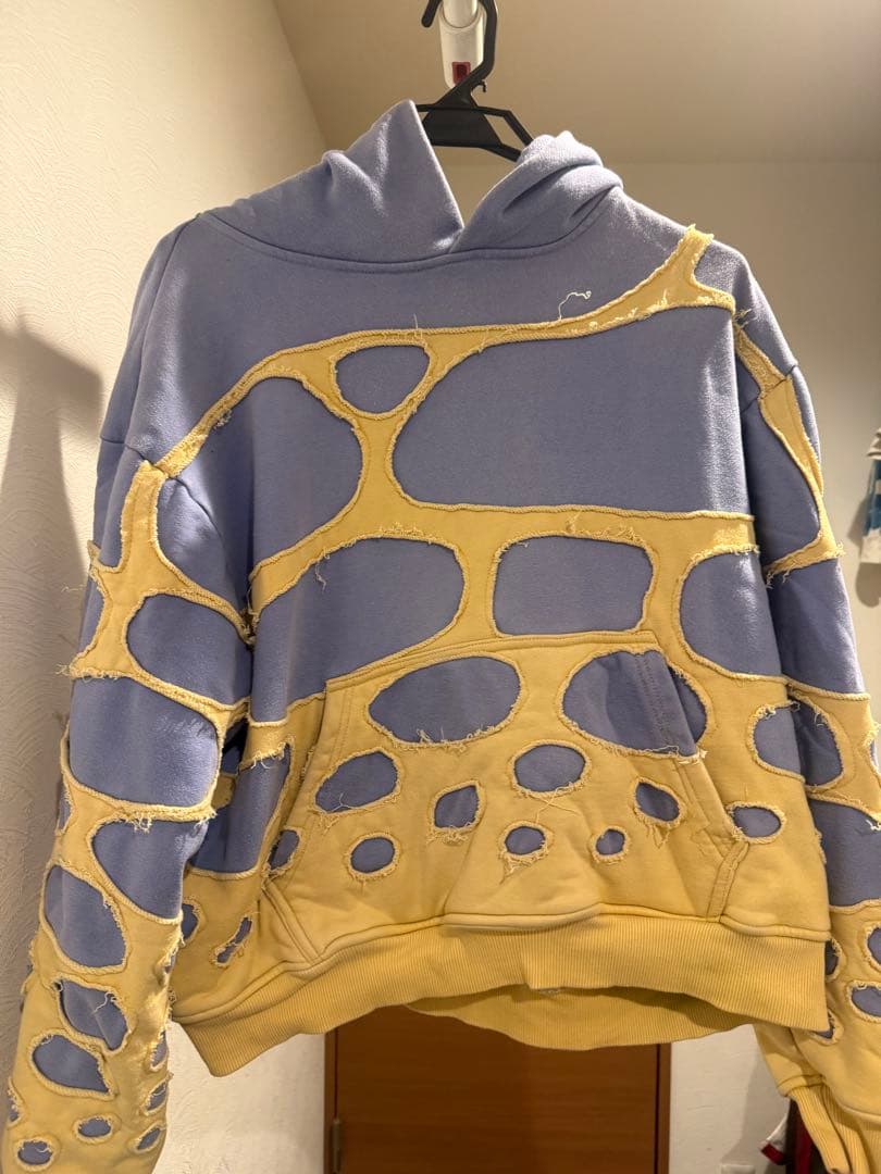 YOUNGCHICKENPOX パーカー