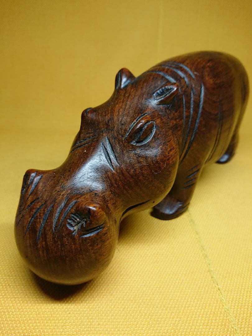 【美品】ビンテージ　カバ　河馬　木彫り　置物　インテリア　工芸品　A1622