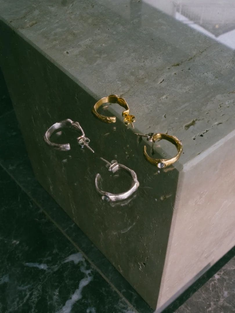 SYKIA soel コラボピアス　ゴールド