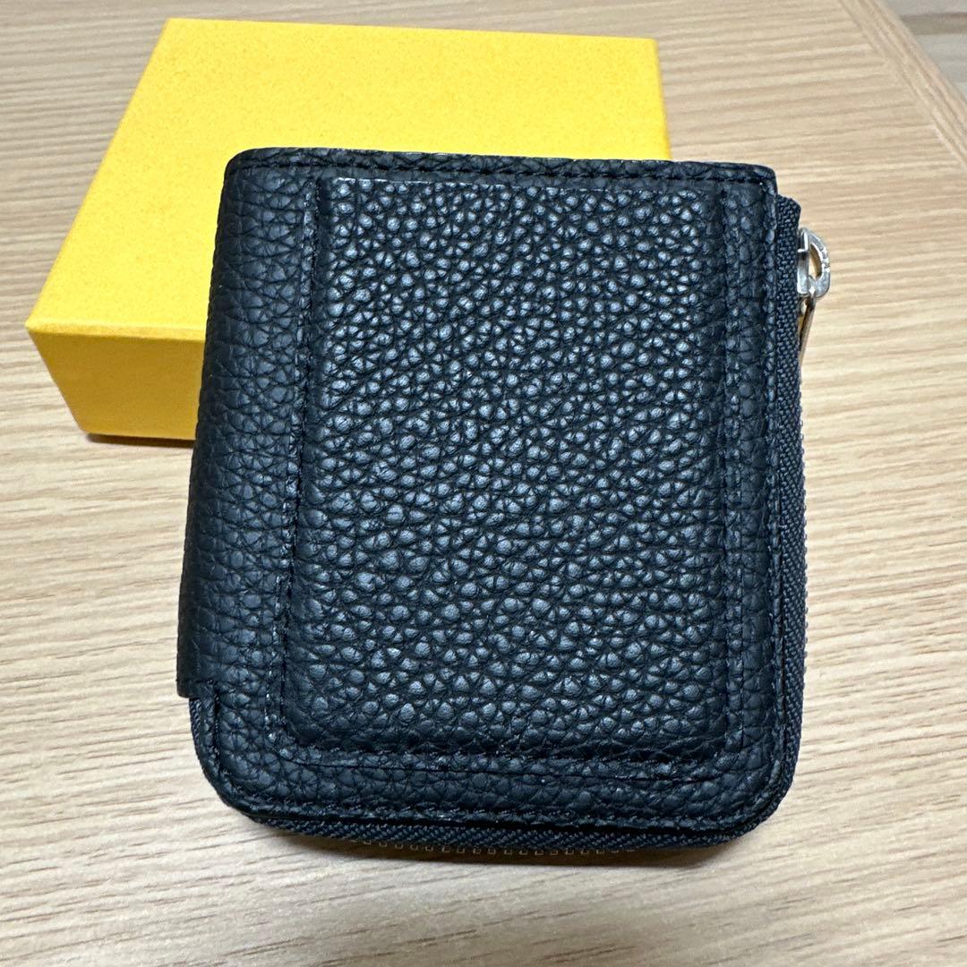 【美品】　ITTI コンパクトウォレット　黒　ブラック　折財布　ジッブ