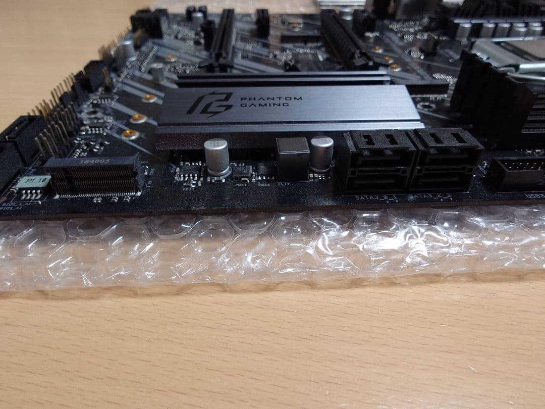 マザーボード ASRock Z390 PHANTOM GAMING4 + 9700K