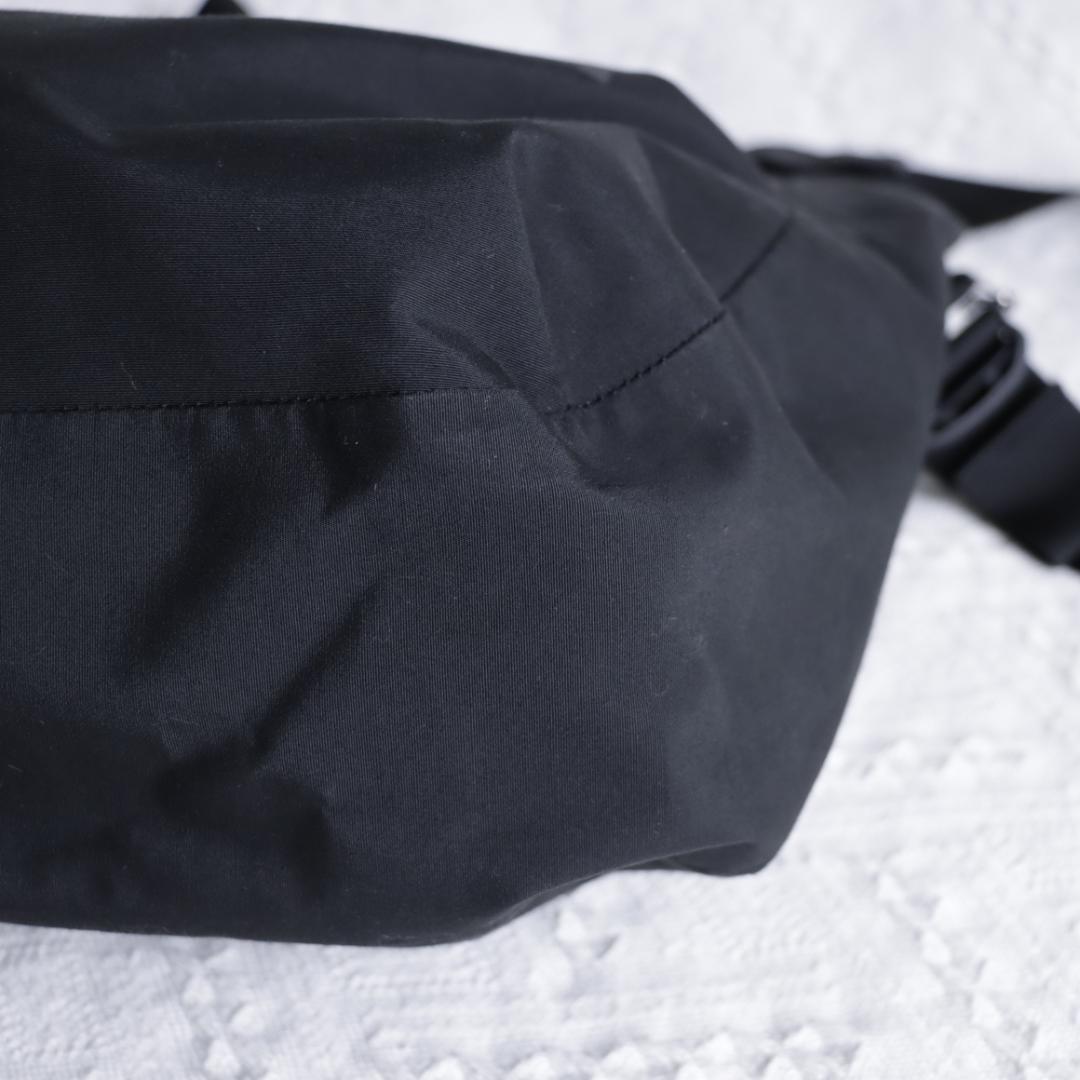 極美品！ザ ノースフェイス ロールパック15　メッセンジャーバッグ　防水バッグ