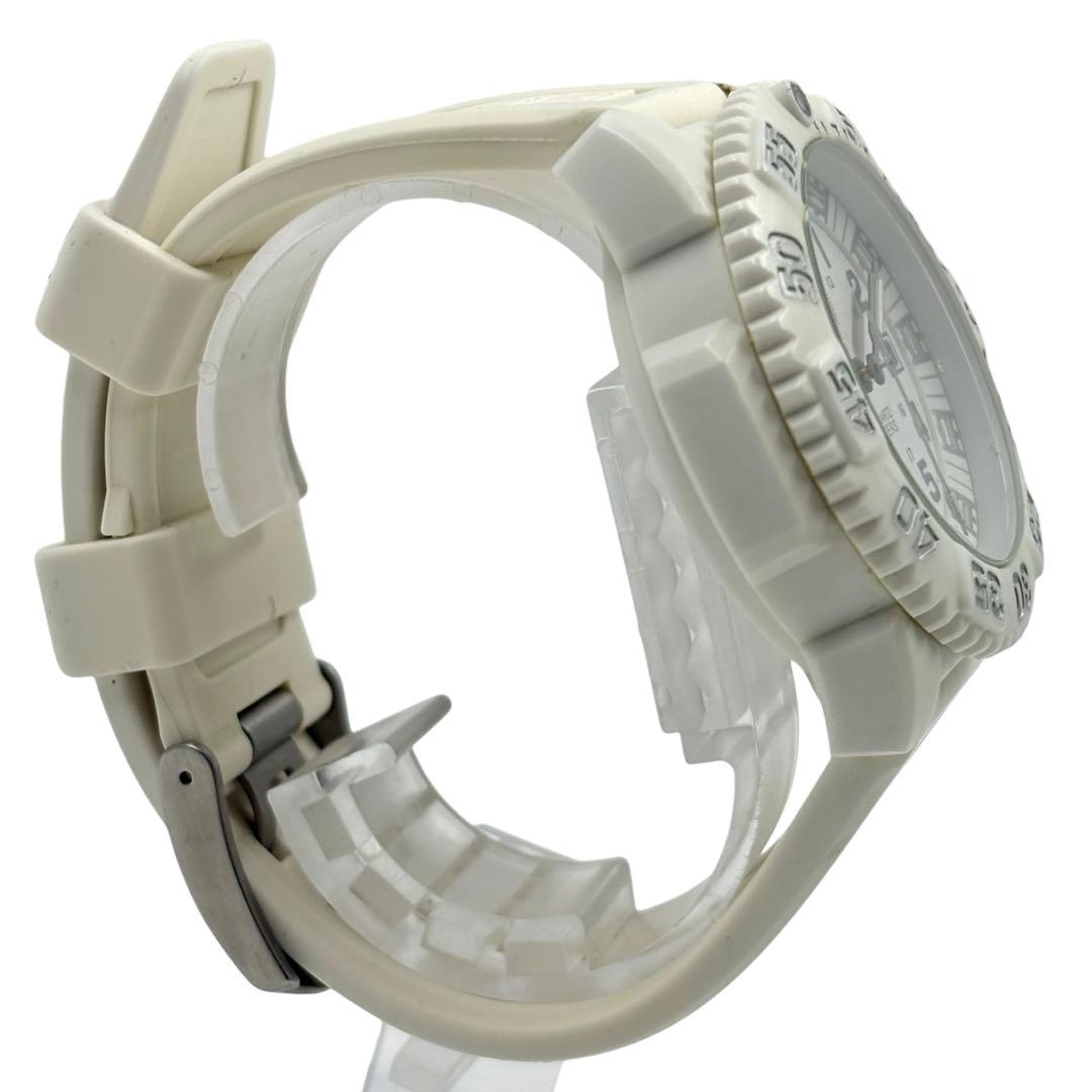 ルミノックス 腕時計 ネイビーシールズ ホワイトアウト 3050 稼動 ダイバー