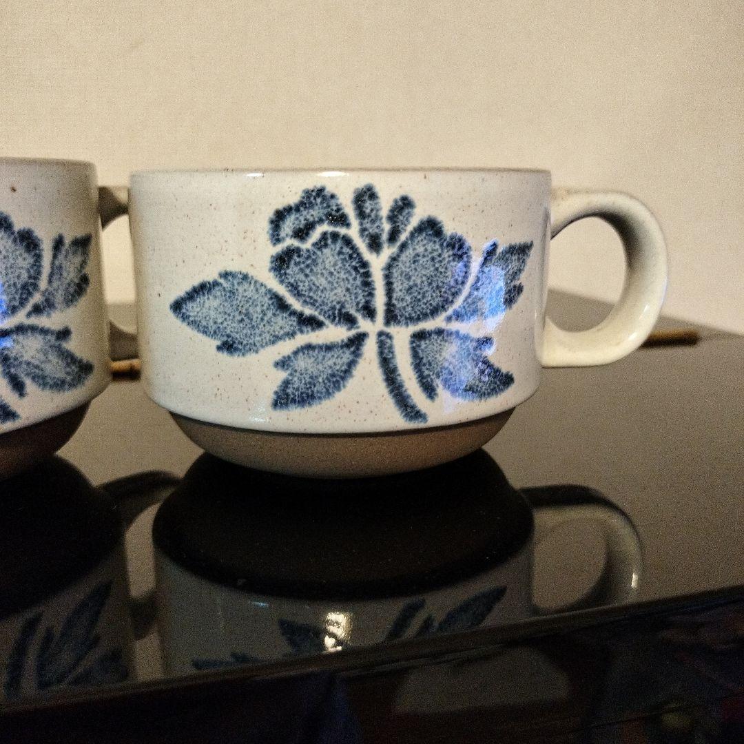 ミッドウインター　ソースポットとカップ＆ソーサー