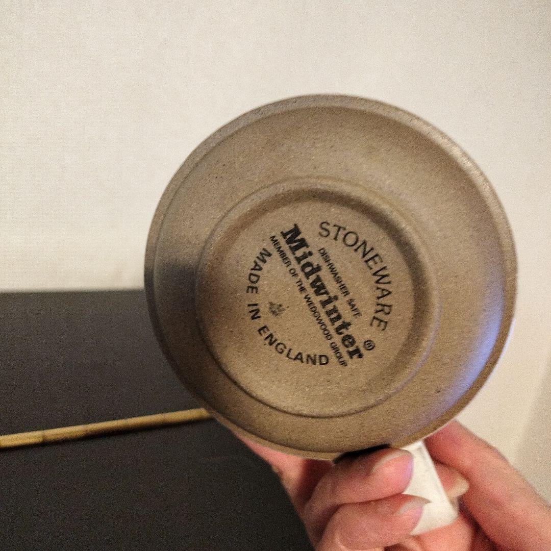 ミッドウインター　ソースポットとカップ＆ソーサー