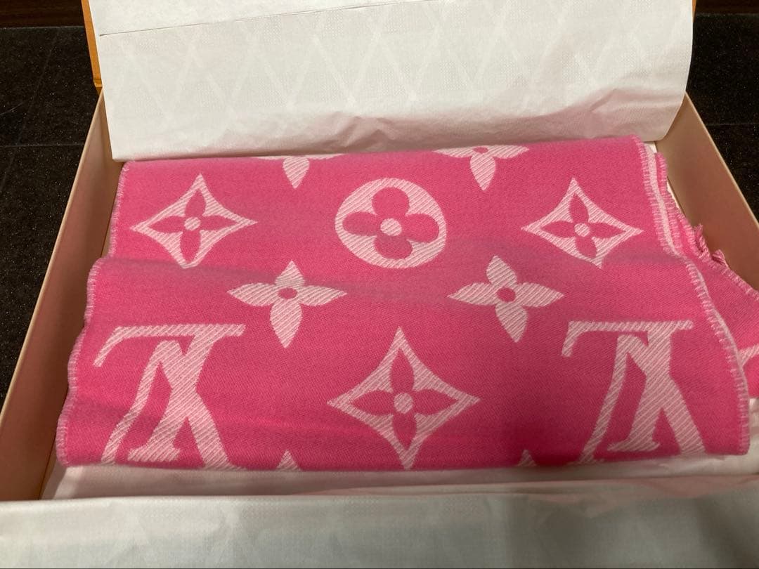 VUITTON マフラー ピンク ルイヴィトン エトール・アメージングラム