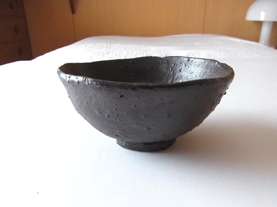 鶴野啓司『焼締黒茶碗』古民藝 李朝 骨董 黒高麗 初期伊万里 白瓷