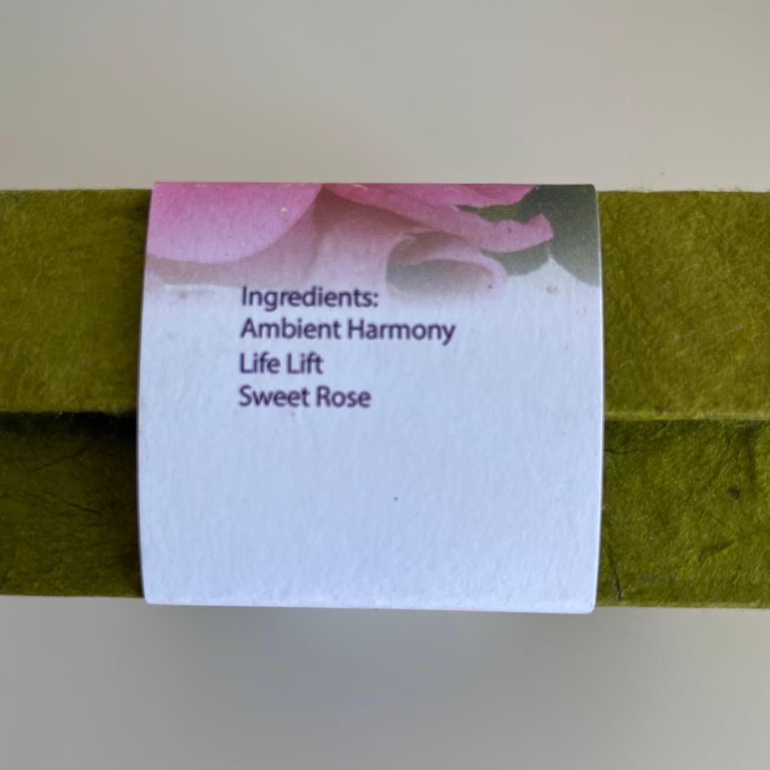 贅沢な香りで特別な瞬間を彩るニュージーランドの宝石オーガニック精油10ml✖️3本