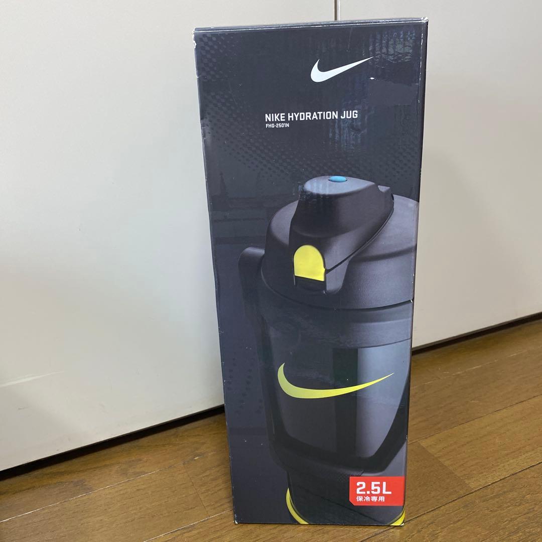 お値下げ　 希少　新品 ナイキ サーモス スポーツジャグ 2.5L 保冷