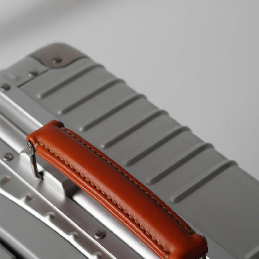 Innovator INV1811STP ステアリングシルバー 36L