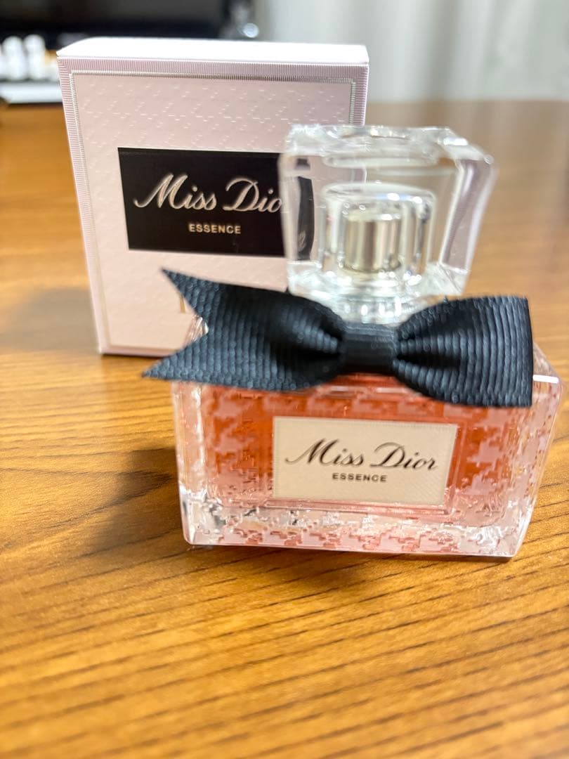 Dior ミスディオールエッセンスパルファン 35ml