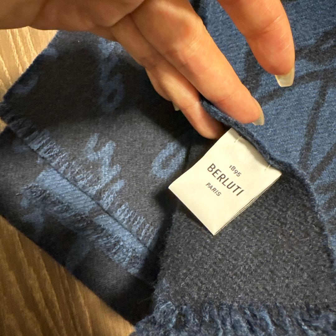 正規　ネイビー ウール100% マフラー イタリア製