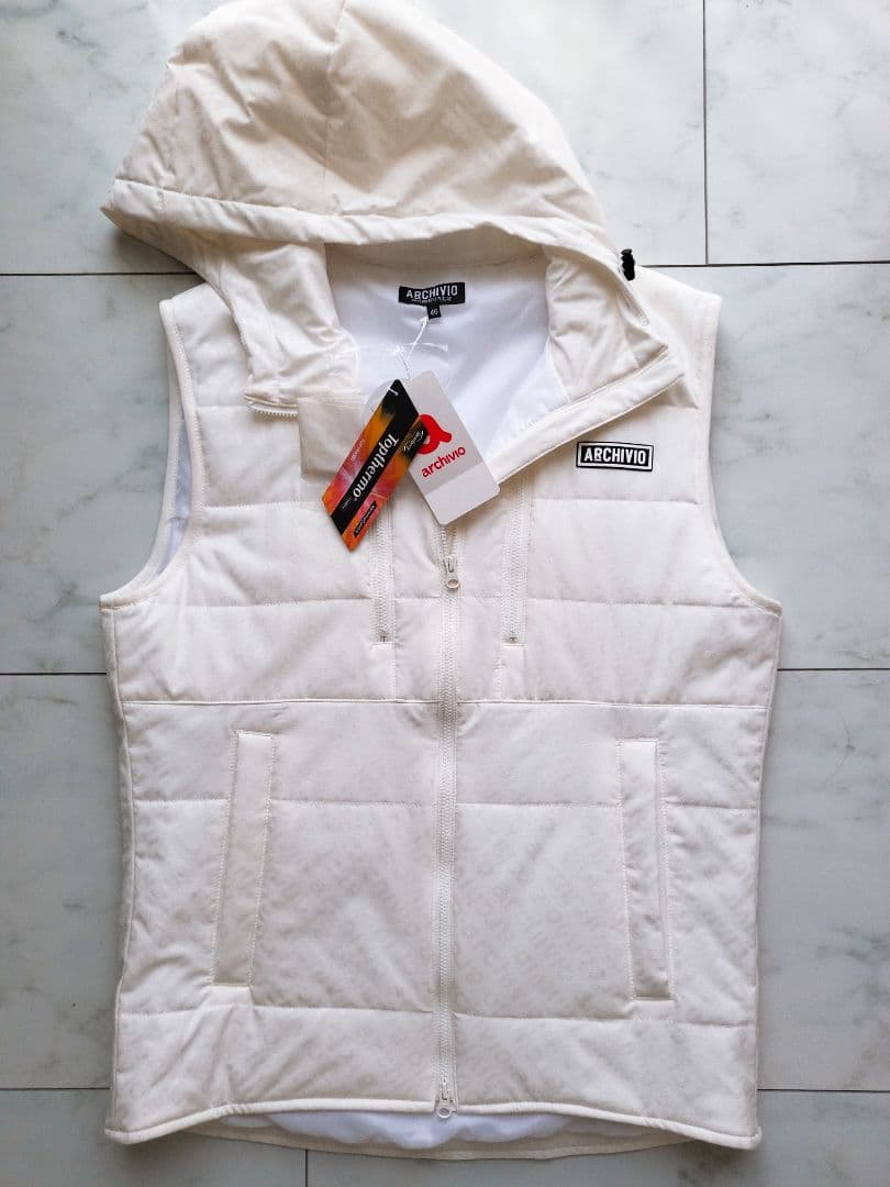アルチビオ　新品タグ付き　ダウンベスト
