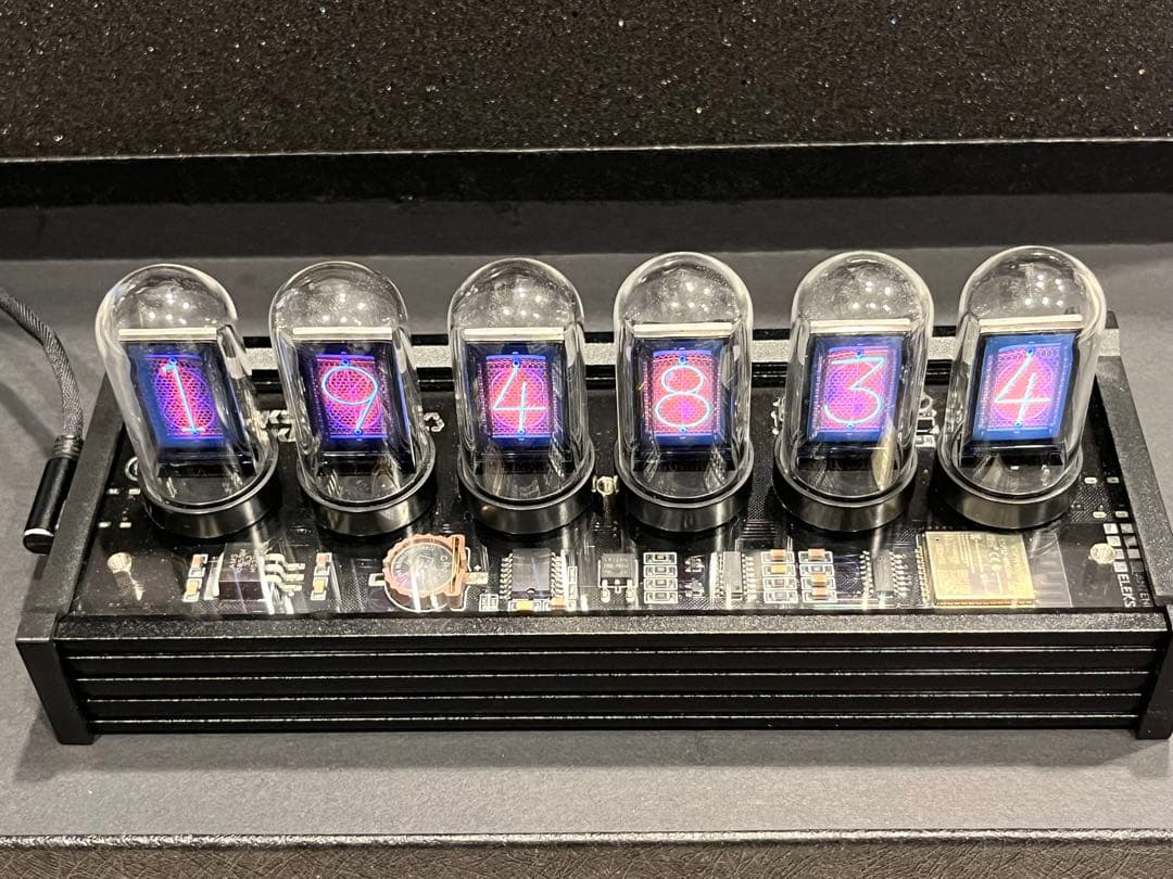 ギ*オ様 ニキシー管風デジタル時計 Elekstube IPS