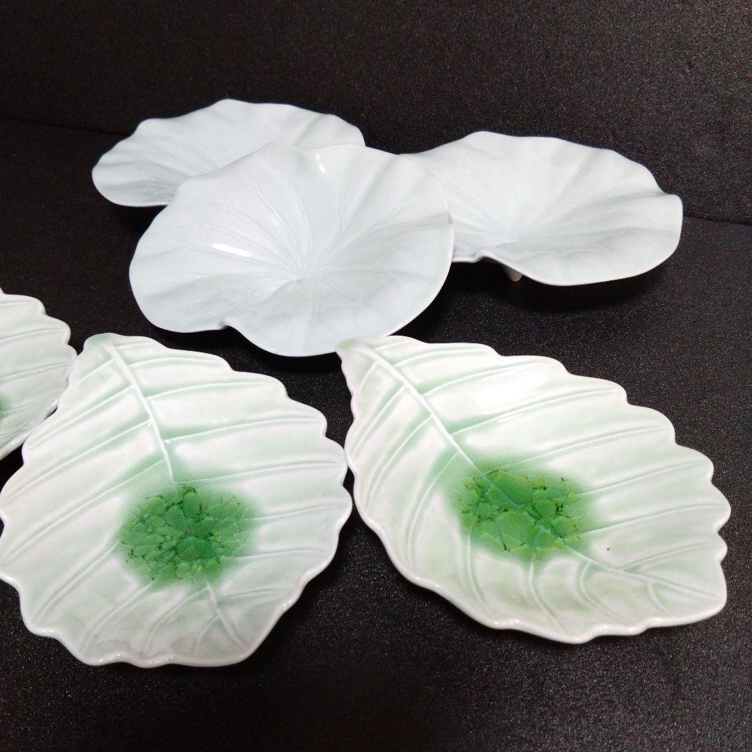 未使用 波佐見焼 光琳窯 葉型 3点脚銘々皿3枚 リーフ型3枚　お祝い