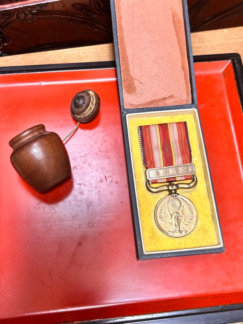値下げ済み　煙草盆？勲章　値段交渉◎ 骨董品収集をしていた父の部屋にあった骨董品