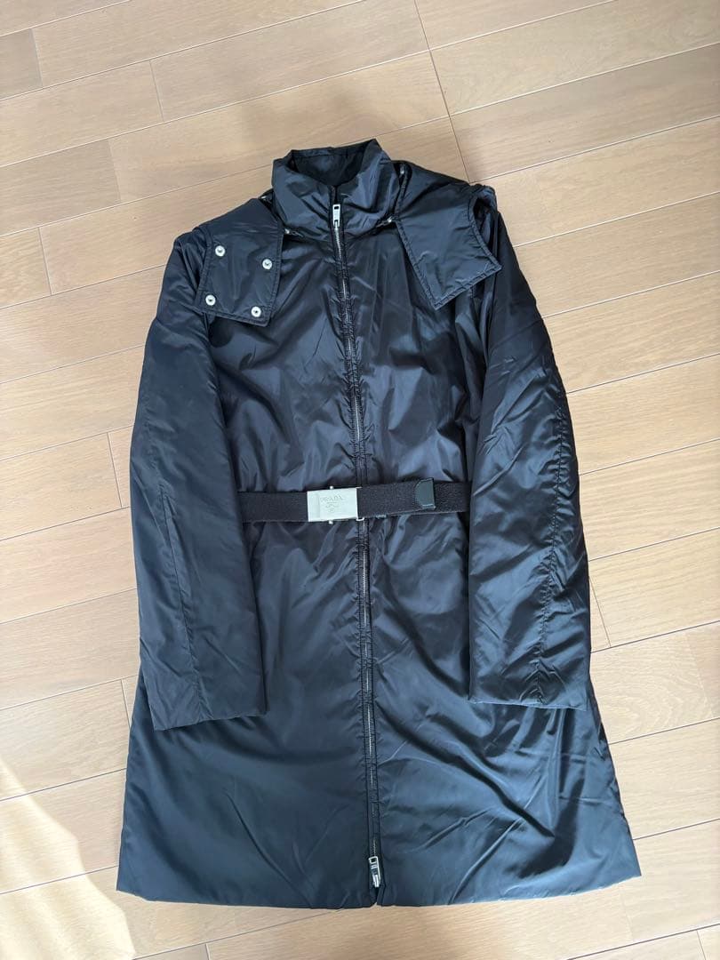 PRADフード付きブラックライトダウンジャケット