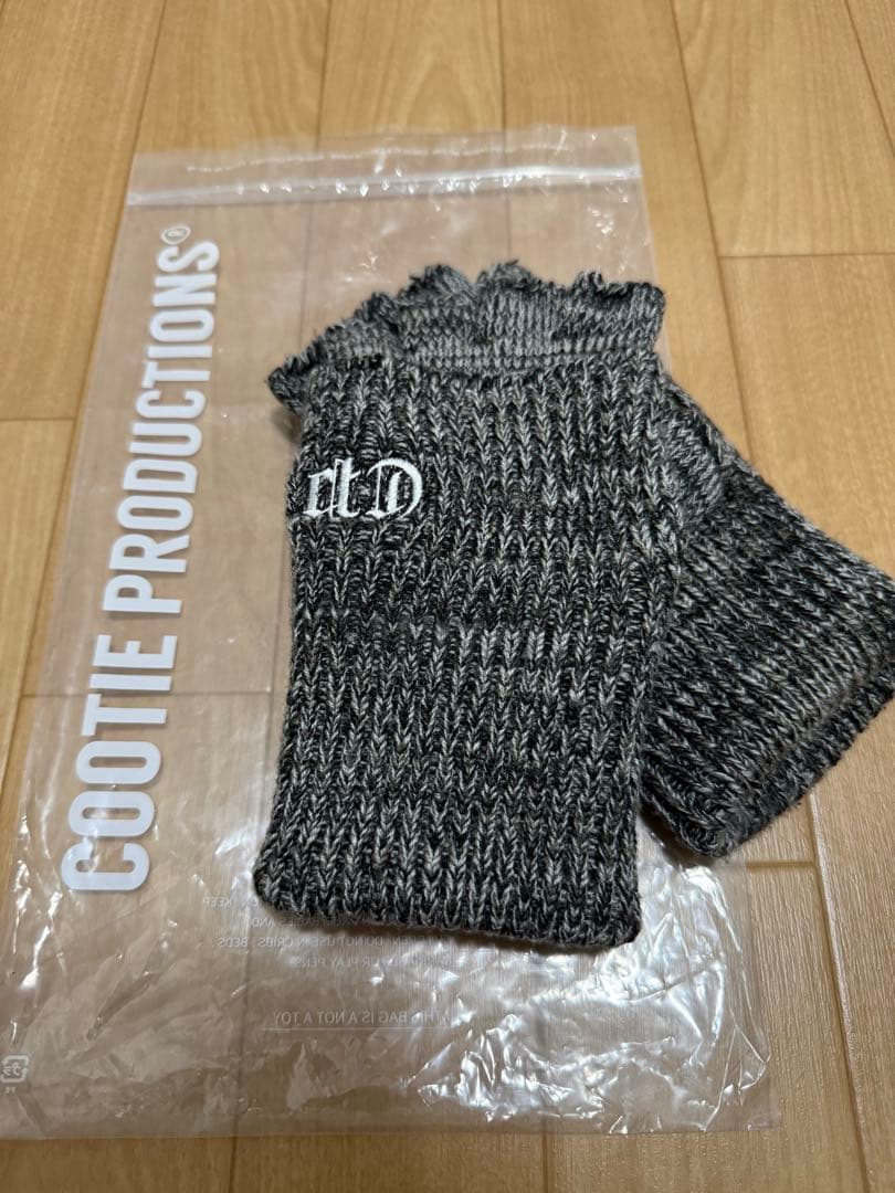 COOTIE PRODUCTIONS グレー ミックス 手袋　サイズFREE