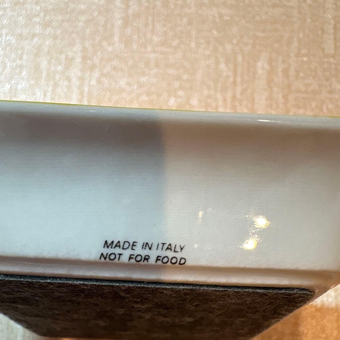 サルヴァトーレ・フェラガモ　角皿　3枚セット　ミニトレー 孔雀　花