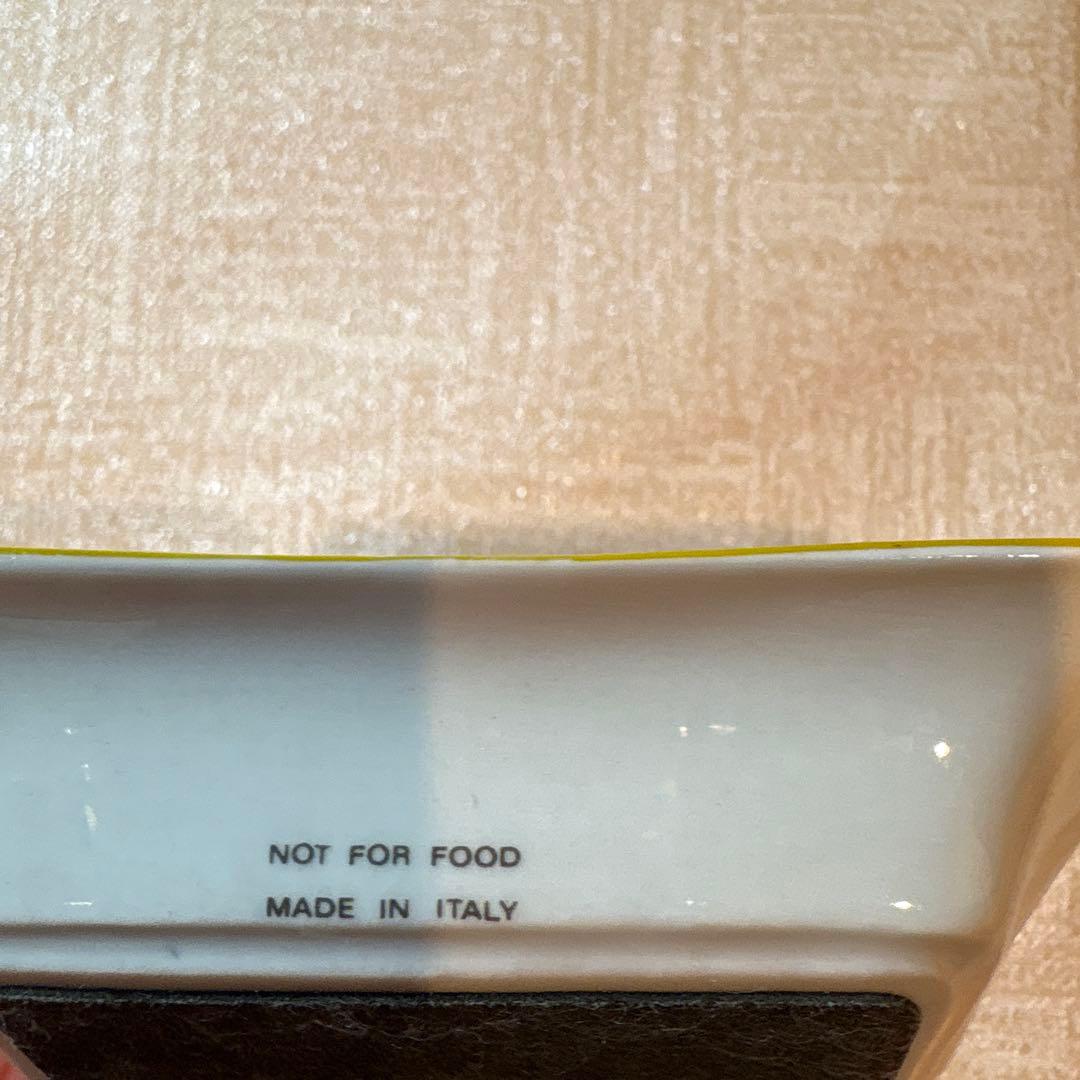 サルヴァトーレ・フェラガモ　角皿　3枚セット　ミニトレー 孔雀　花