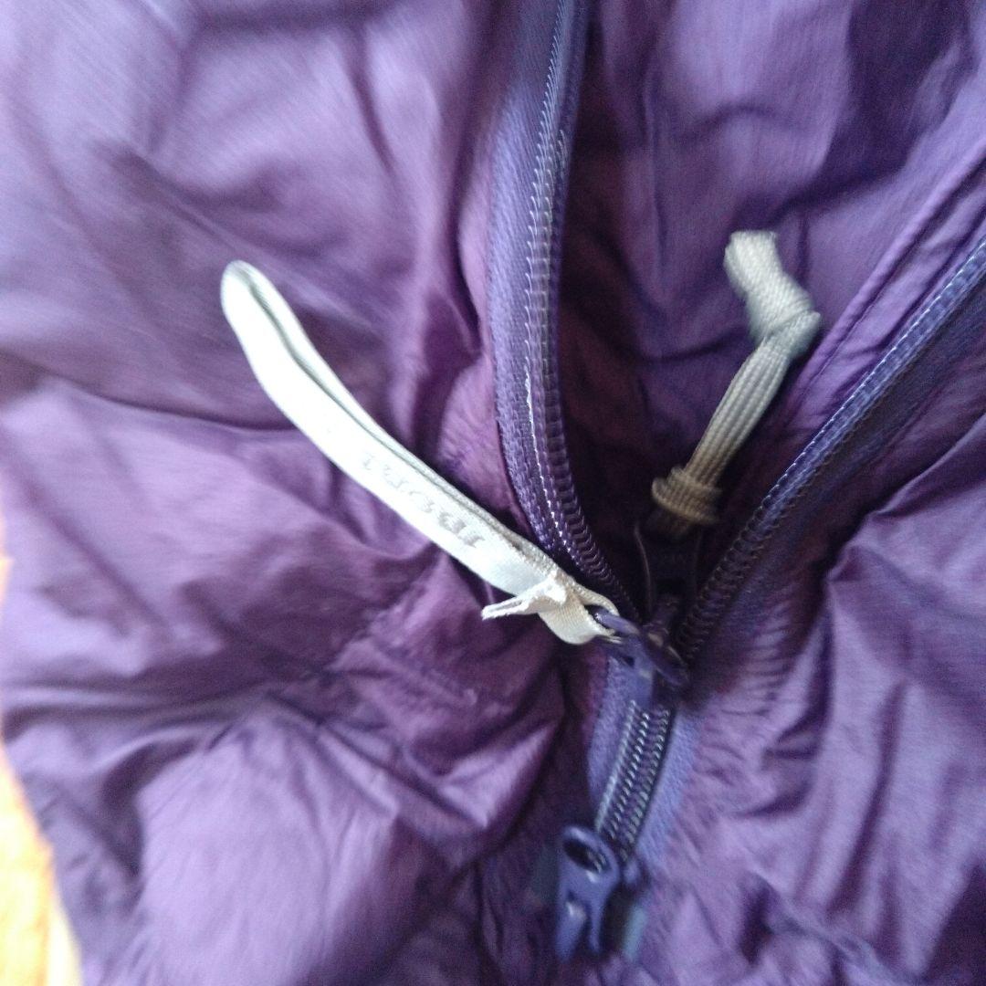 未使用品　mont-bell 寝袋 パープル 収納袋付き