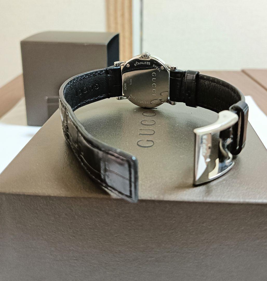 非常に美品。GUCCI　Gラウンド　ダイヤモンドベゼル　腕時計