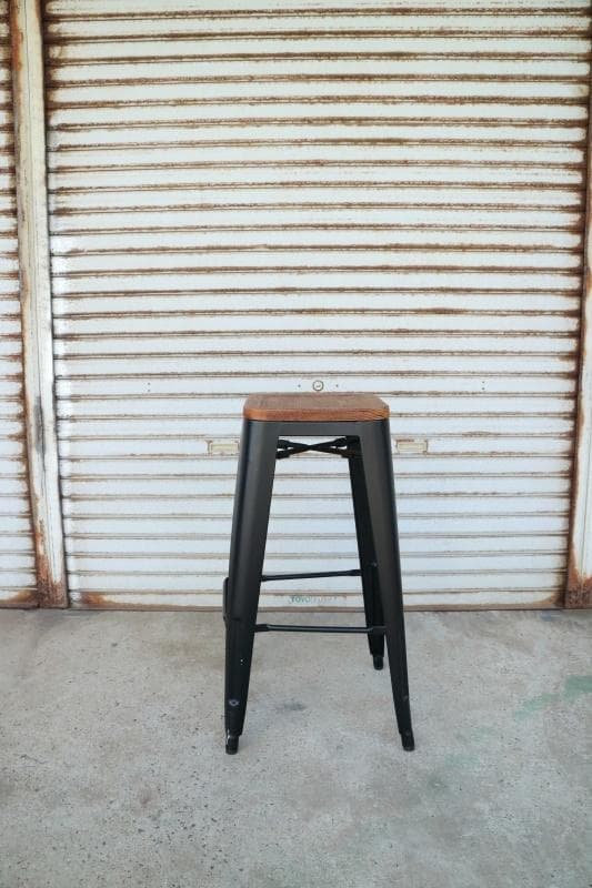 ☆送料無料☆ カウンターチェア / バーチェア / スタッキング / 金属製