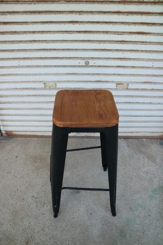 ☆送料無料☆ カウンターチェア / バーチェア / スタッキング / 金属製