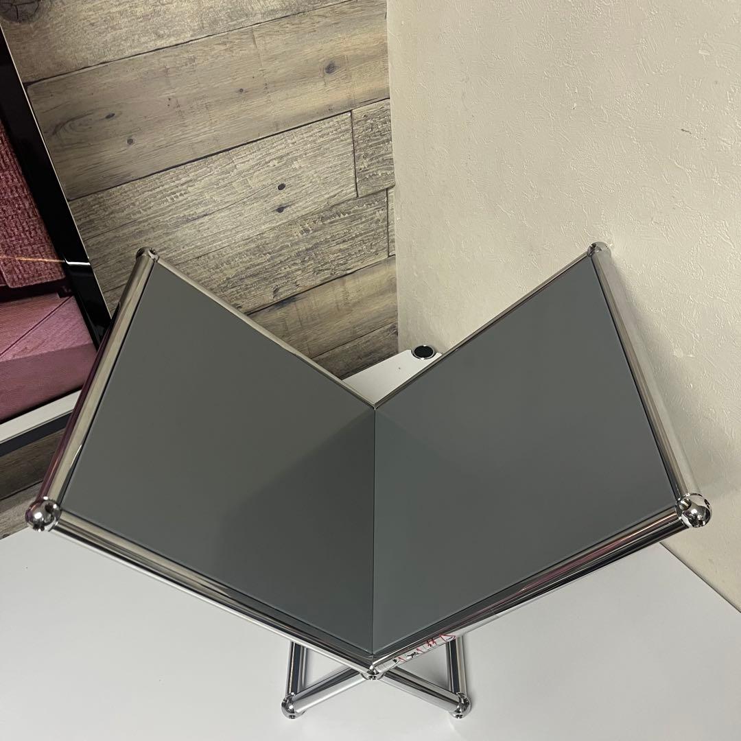 USM Haller ハラーシステム book stand 色：ミッドグレー