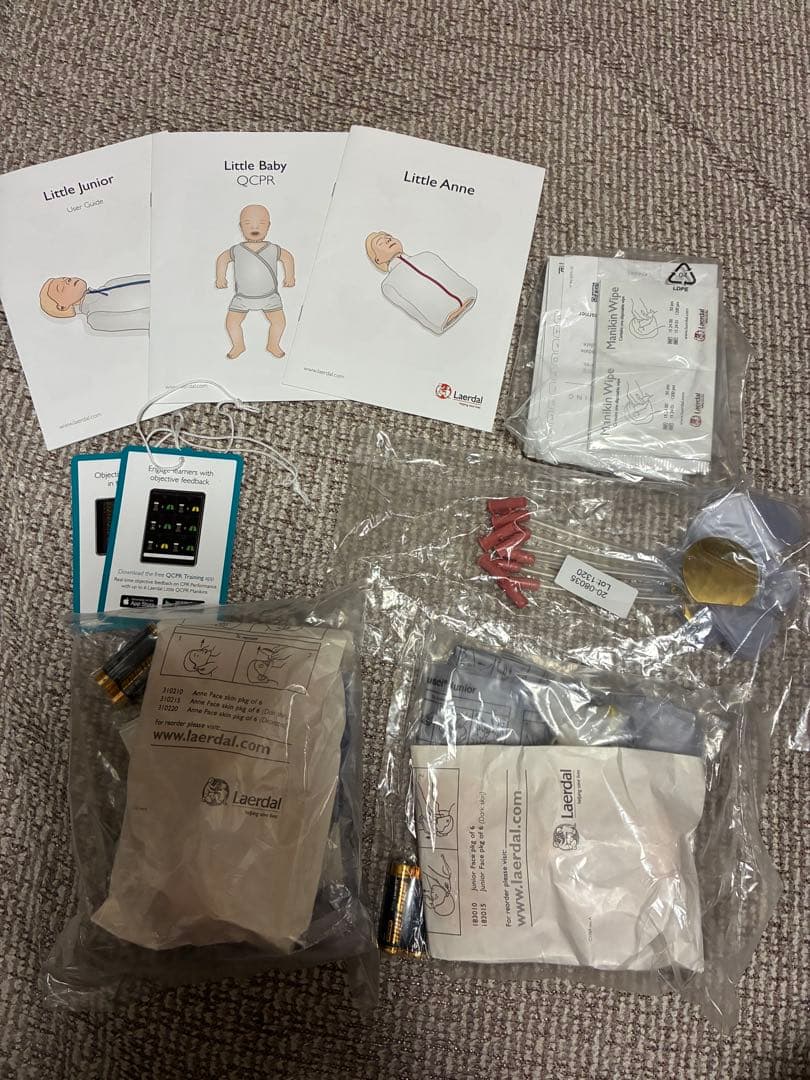 値下げ　レールダル社製CPRトレーニングマネキン　リトルファミリーQCPRパック