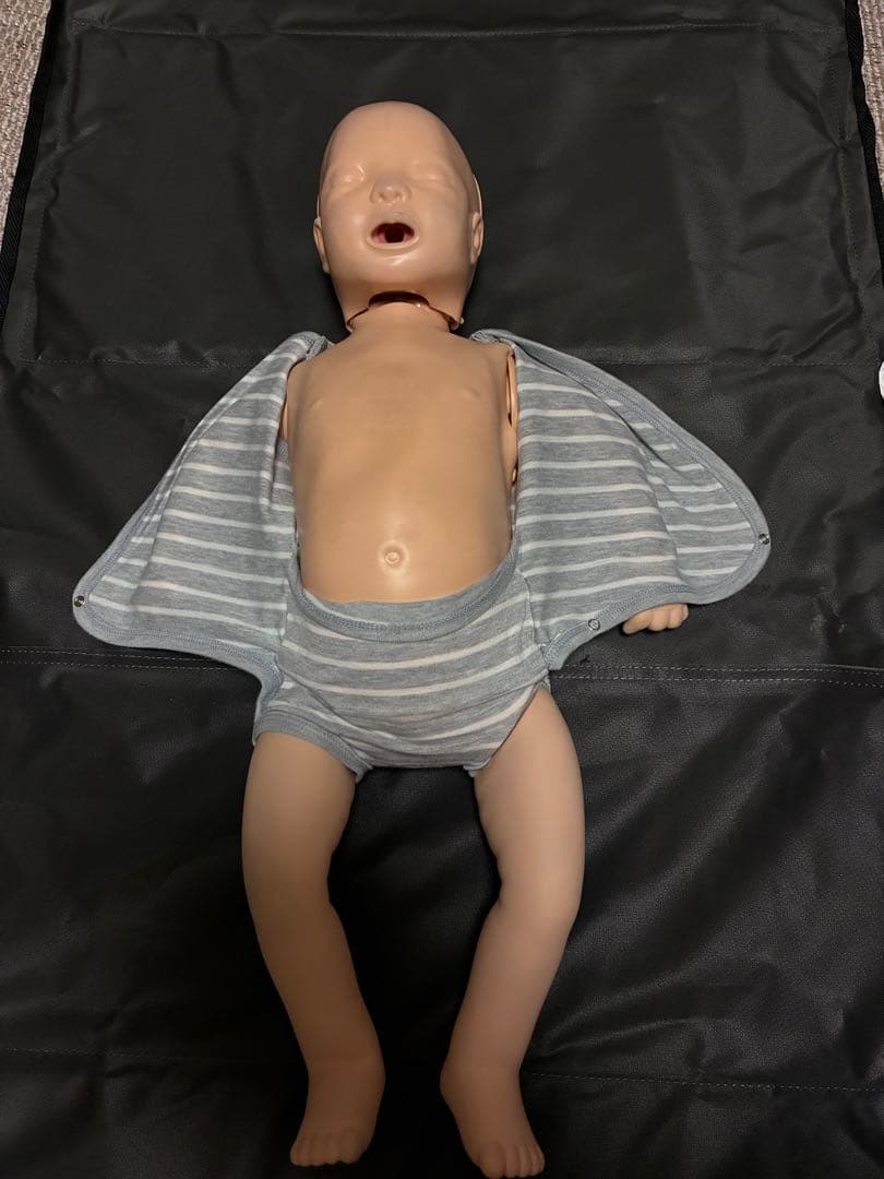 値下げ　レールダル社製CPRトレーニングマネキン　リトルファミリーQCPRパック