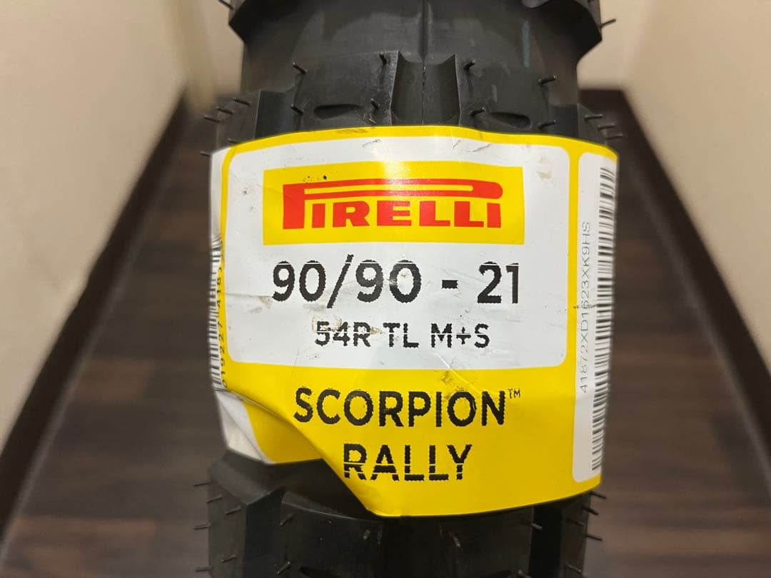 PIRELLI SCORPION RALLY 90/90-21 未使用品❗️