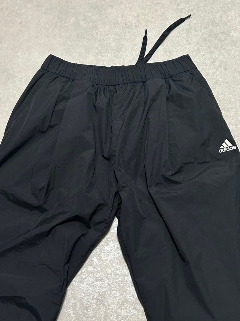 セットアップ アディダス　ウインドブレーカー　レディース　ブラック　ジャケット