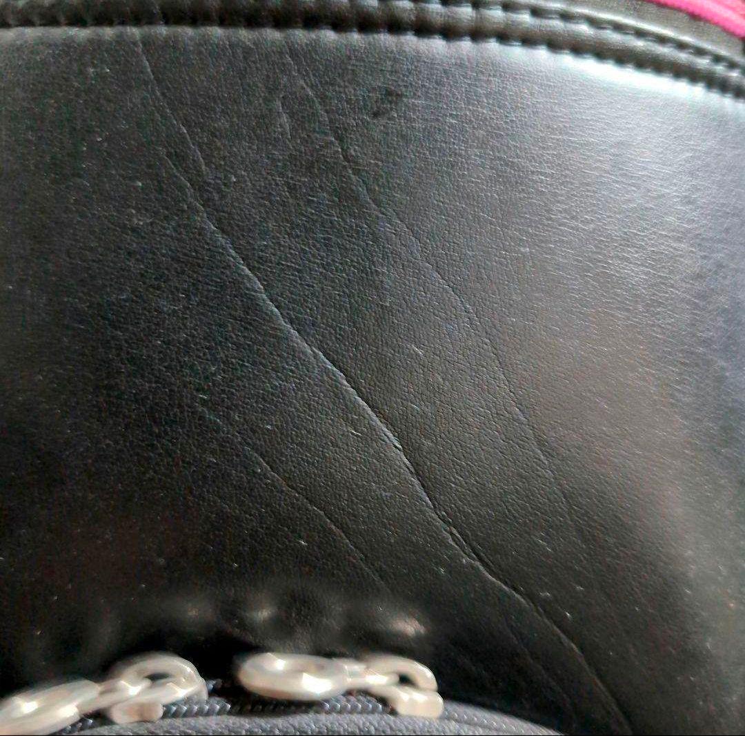 df26 Callaway ゴルフバッグ 黒 × ピンク レザー フード付き