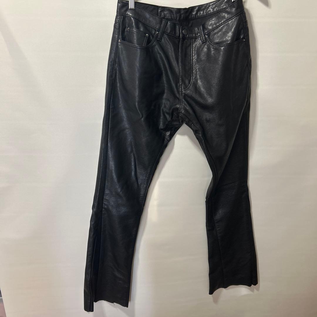 mnml ブラックレザー スリムフィットパンツ