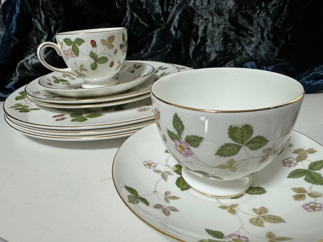 ウェッジウッド　ワイルドストロベリー　食器セット