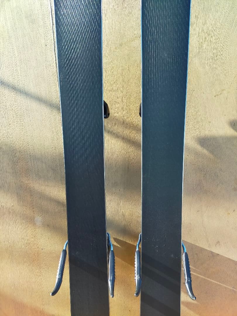 Atomic アトミック Redster 9i 168 スキー板バインディング付