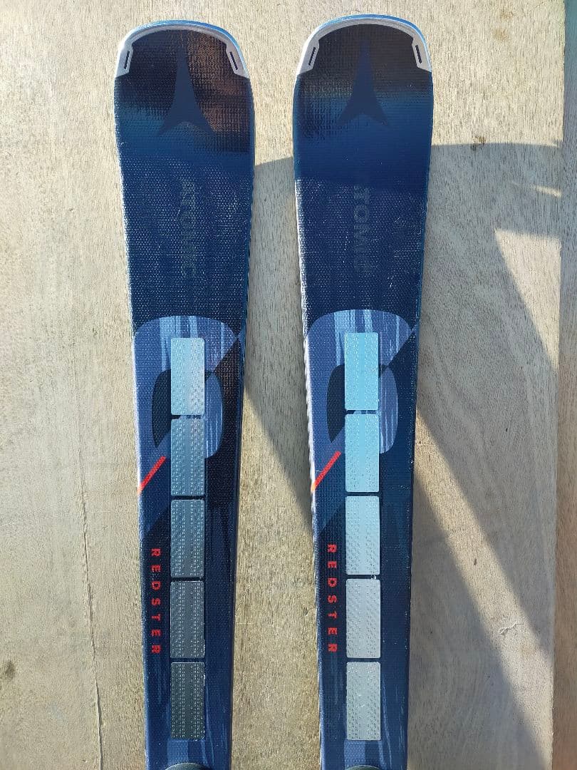 Atomic アトミック Redster 9i 168 スキー板バインディング付