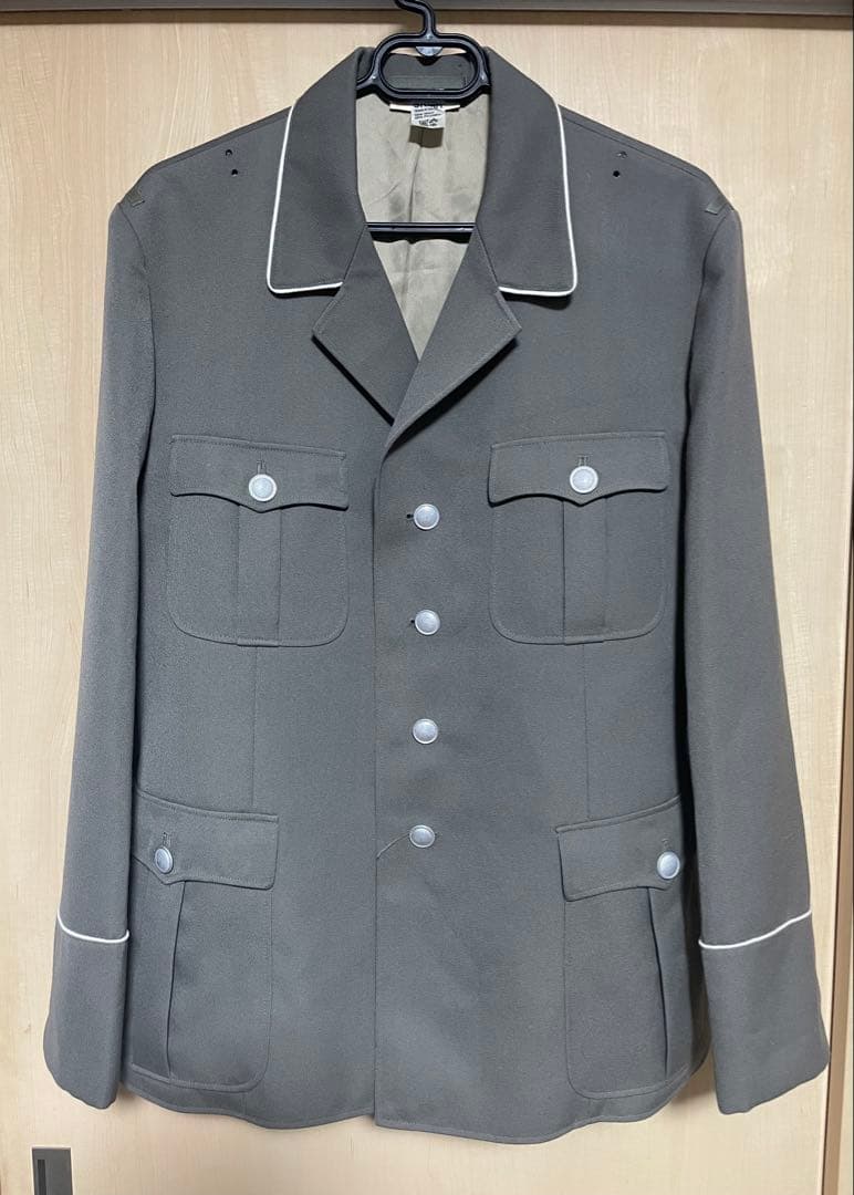 東ドイツ軍 軍服・制服 上着 実物 ｇ52サイズ(Lサイズ相当)
