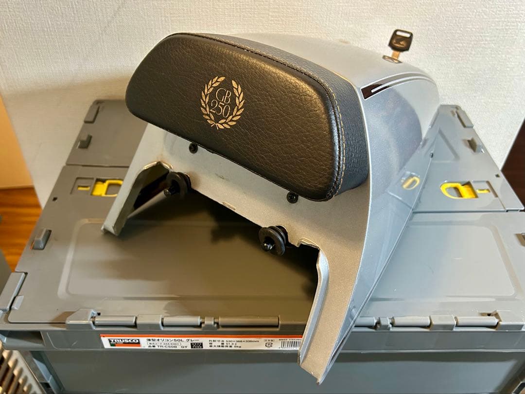 ホンダ　GB250 クラブマン 純正　シングルカウル　自作ステー付き