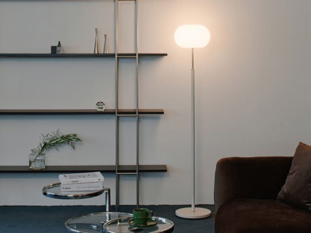 ホワイト フロアスタンド ランプ