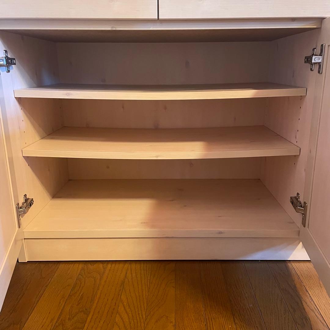 ナチュラル　ホワイト系食器棚　キャビネット