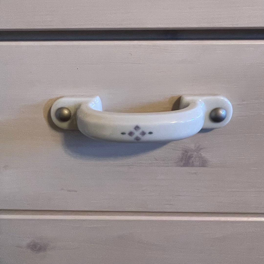 ナチュラル　ホワイト系食器棚　キャビネット