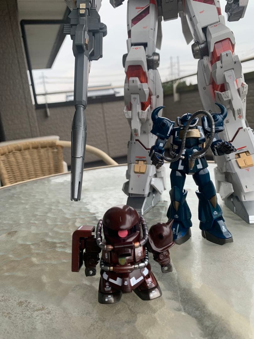 メガサイズ　1/48 ユニコーンガンダム、オマケHG グフとSDザク、ジャンク品