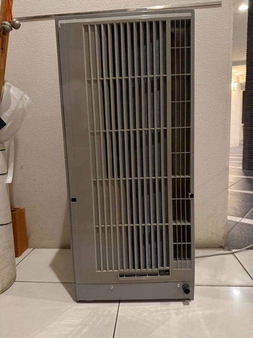 Haier JA-16W 窓用エアコン+延長枠付き